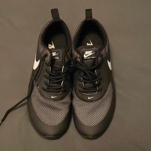 Never worn Nike sneakers